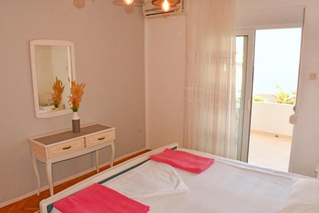 Studio Apartments Jupo Ulcinj Bagian luar foto