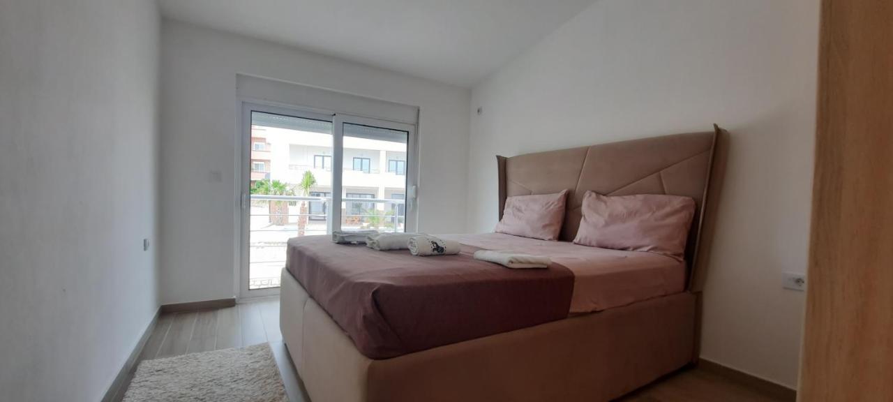 Studio Apartments Jupo Ulcinj Bagian luar foto