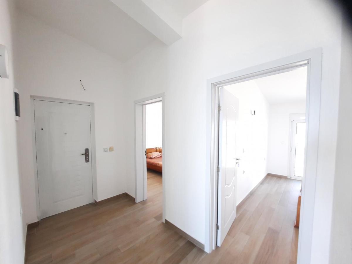 Studio Apartments Jupo Ulcinj Bagian luar foto