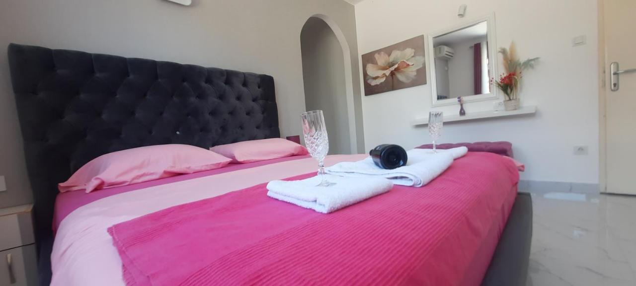 Studio Apartments Jupo Ulcinj Bagian luar foto